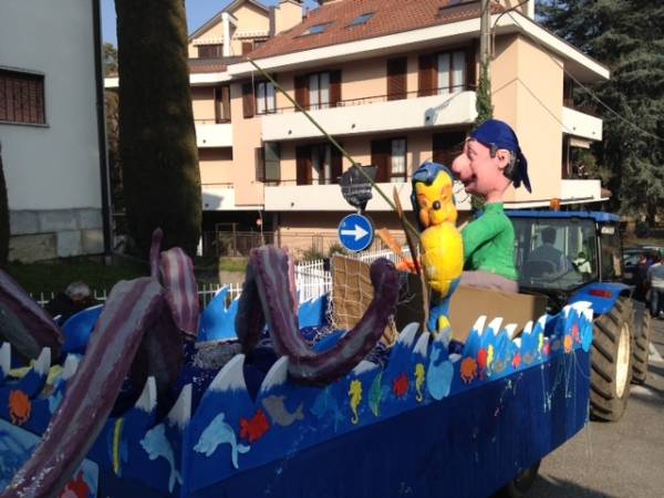 Carnevale ad Albizzate (inserita in galleria)