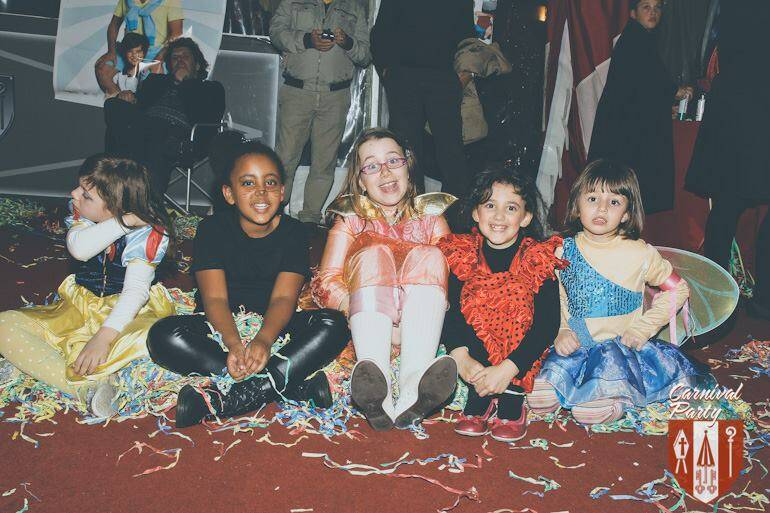 cine  10 