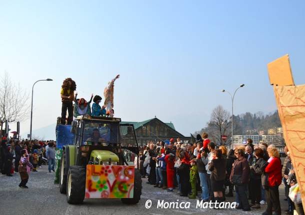 Il carnevale di Laveno (inserita in galleria)