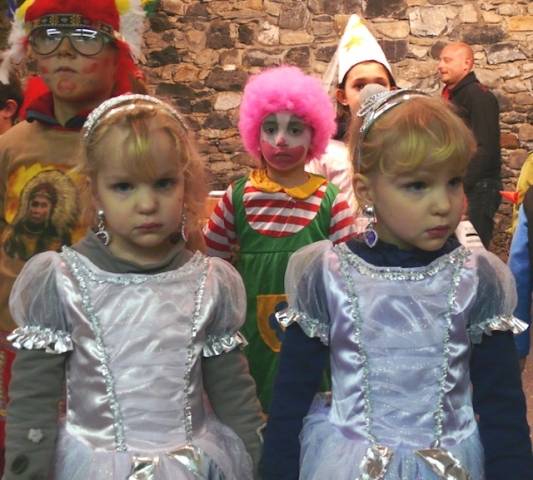 Il ricco carnevale di Orino (inserita in galleria)