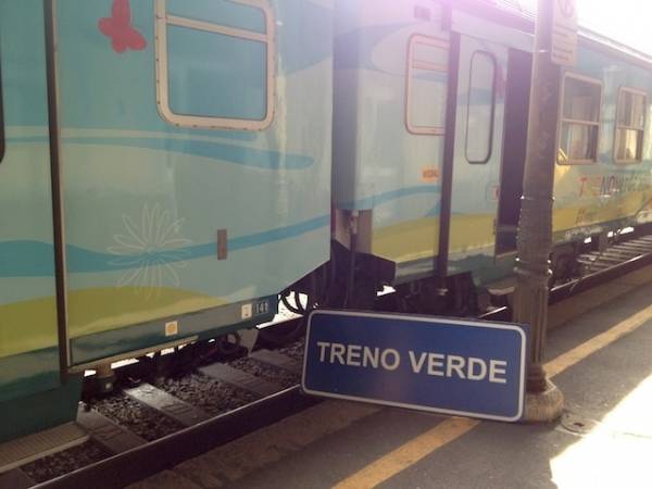 Il treno verde di Legambiente (inserita in galleria)