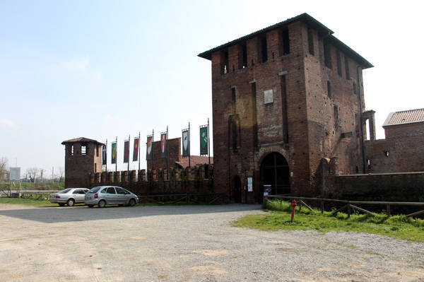 Lavori al Castello di Legnano (inserita in galleria)