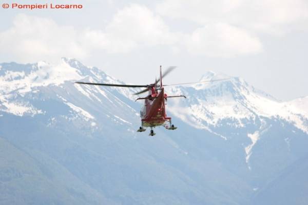 Cade piccolo aereo, salvato il pilota (inserita in galleria)