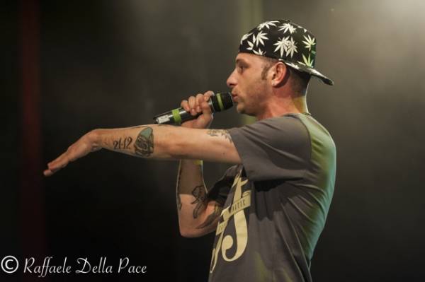 Clementino in concerto al Phenomenon (inserita in galleria)