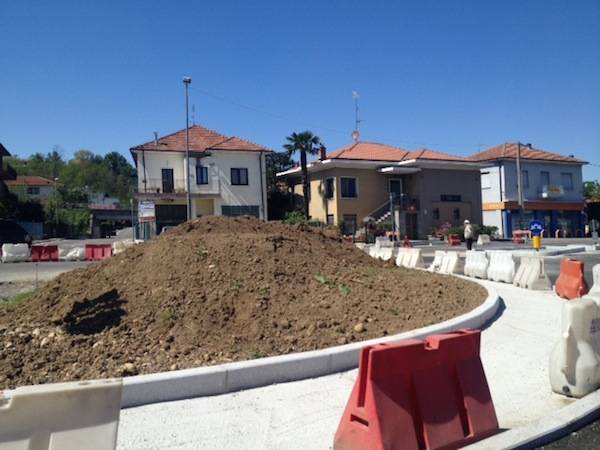 La nuova rotonda tra Cavaria e Gallarate (inserita in galleria)