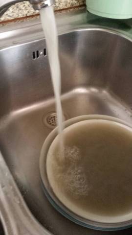 Acqua sporca a Cardano (inserita in galleria)