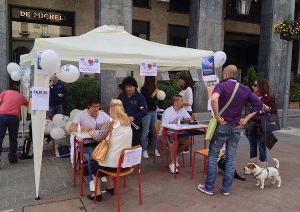 Giornata degli infermieri in Piazza Monte Grappa (inserita in galleria)