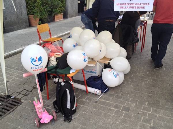 Giornata degli infermieri in Piazza Monte Grappa  (inserita in galleria)