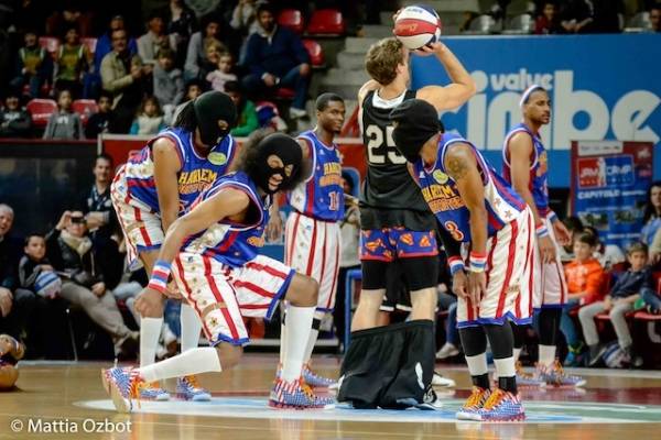 Gli Harlem Globetrotters a Masnago 2 (inserita in galleria)