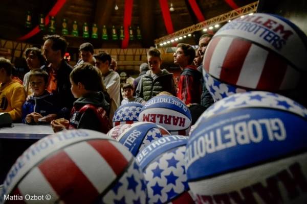 I magici Harlem Globetrotters a Masnago (inserita in galleria)