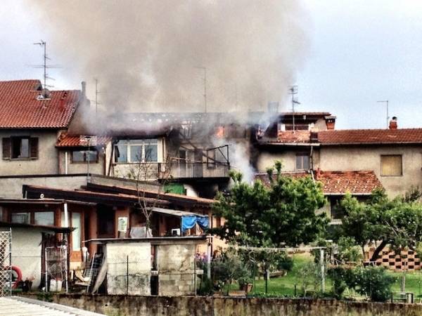 Incendio a Morazzone (inserita in galleria)