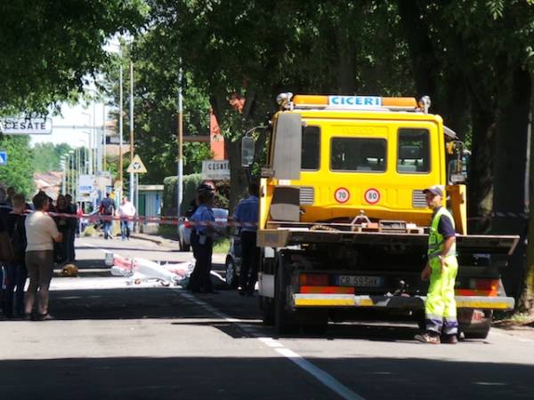 Incidente frontale, muore un motociclista di 38 anni (inserita in galleria)