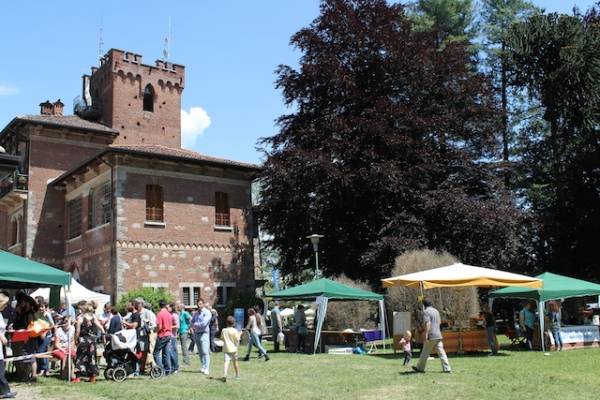 La Fiera del Des a Malnate (inserita in galleria)