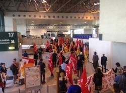 Sciopero e manifestazione a Malpensa (inserita in galleria)