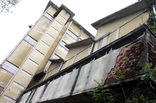 Un viaggio fotografico nella cartiera Mayer (inserita in galleria)