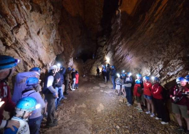 Dentro la grotta Remeron (inserita in galleria)