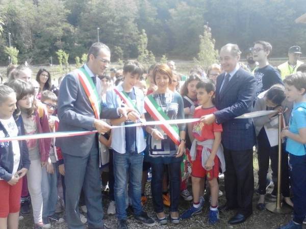 Il bosco didattico dedicato a Nonna Quercia (inserita in galleria)