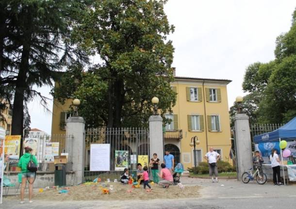 La festa dei bambini di Malnate (inserita in galleria)