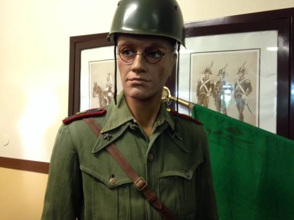 Le uniformi storiche dei carabinieri (inserita in galleria)