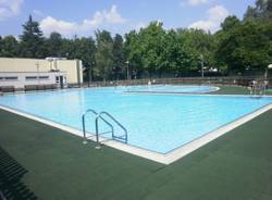 Nuova pavimentazione per la piscina di Saronno (inserita in galleria)