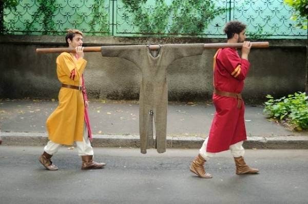 Palio: falchi, cavalieri e mangiafuoco (inserita in galleria)