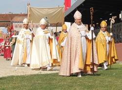 Palio: la sfilata entra in campo (inserita in galleria)