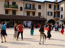 Pizzica in piazza a Tradate (inserita in galleria)