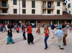 Pizzica in piazza a Tradate (inserita in galleria)