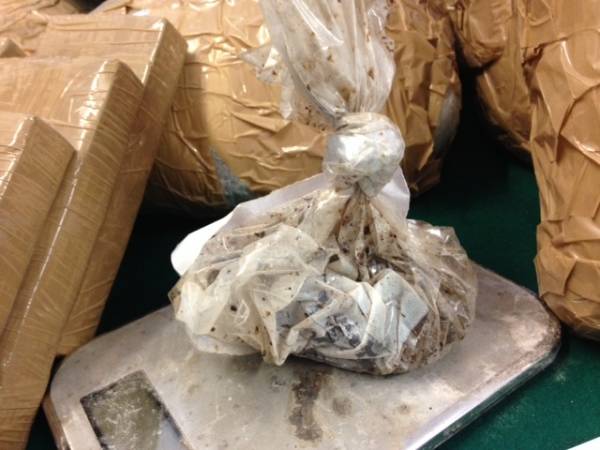 Raffineria di eroina (inserita in galleria)