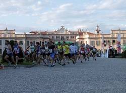 Una corsa tra ville e giardini, ecco le foto  (inserita in galleria)