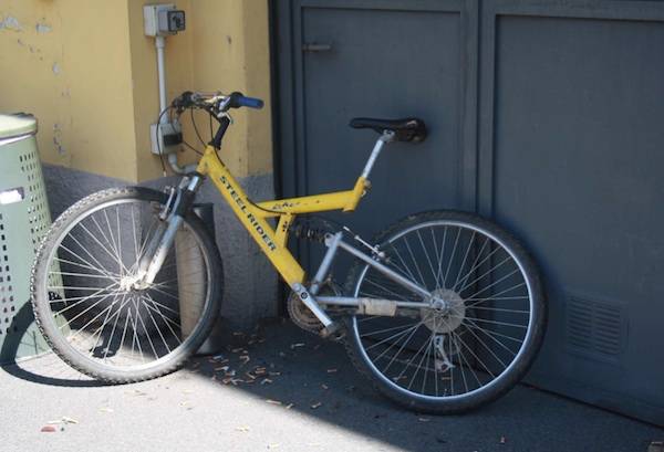 Biciclette abbandonate a Gallarate (inserita in galleria)