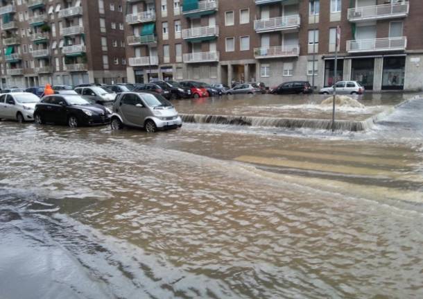 Esonda il Seveso, Milano si allaga (inserita in galleria)