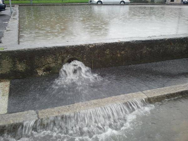 Esonda il Seveso, Milano si allaga (inserita in galleria)