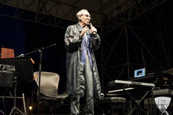 Franco Battiato in concerto all2019Arena Derthona di Tortona (inserita in galleria)