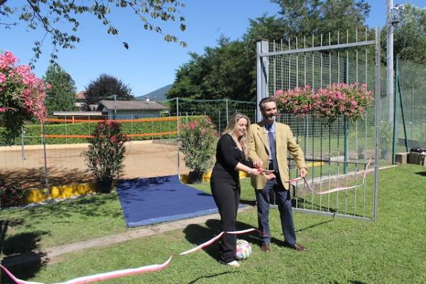 Inaugurato il campo di beach volley a Calcinate (inserita in galleria)