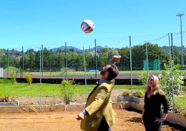 Inaugurato il campo di beach volley a Calcinate (inserita in galleria)