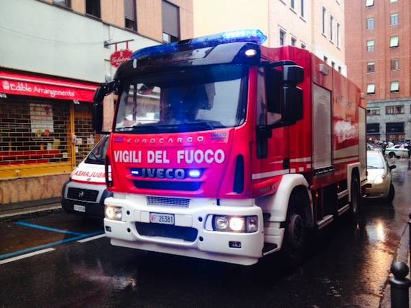 Incendio in via Carrobbio (inserita in galleria)