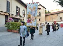 La sfilata del Palio dei Castelli (inserita in galleria)