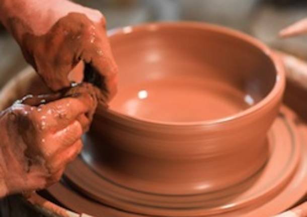 lavorare ceramica apertura prima arte artigiano