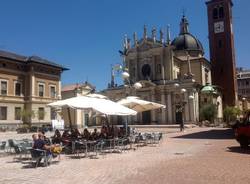 piazza san giovanni busto tavolini dehors