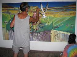 Un murales sulla parate di Villa delle Rose (inserita in galleria)