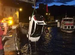 Auto nel lago di Como (inserita in galleria)