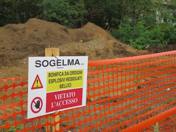 Gli artificieri e la bomba a Case Nuove (inserita in galleria)