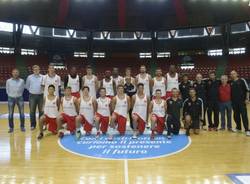 Pallacanestro Varese - Il raduno e l'abbraccio dei tifosi (inserita in galleria)