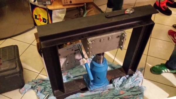 Raffineria della droga, 6 arresti (inserita in galleria)