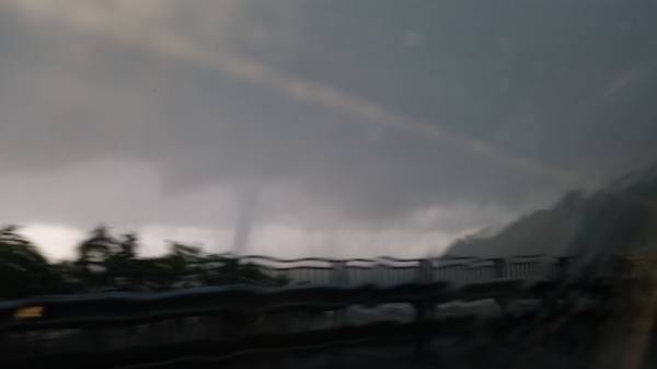 Riviera flagellata dal maltempo (inserita in galleria)