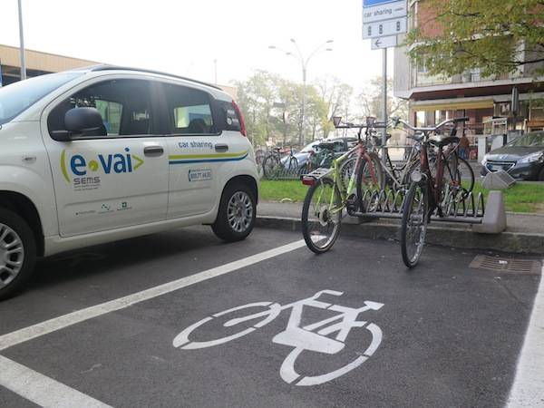 Car sharing e-vai a Gallarate (inserita in galleria)