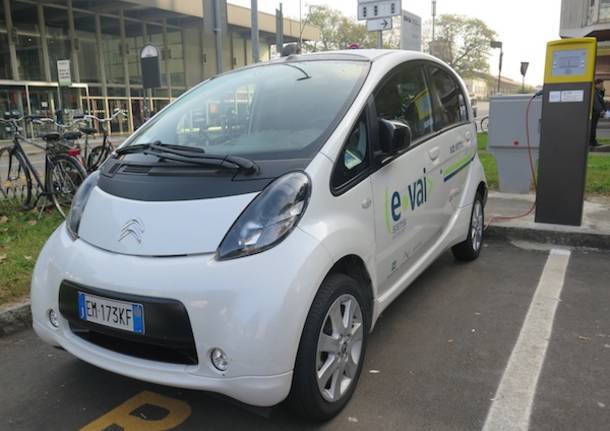 Car sharing e-vai a Gallarate (inserita in galleria)