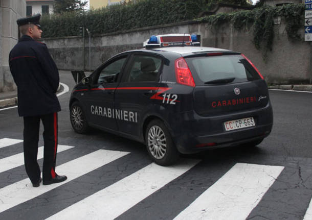 carabinieri pattuglia gorla minore