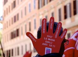 Cgil in piazza a Roma: Il fotoraconto (inserita in galleria)